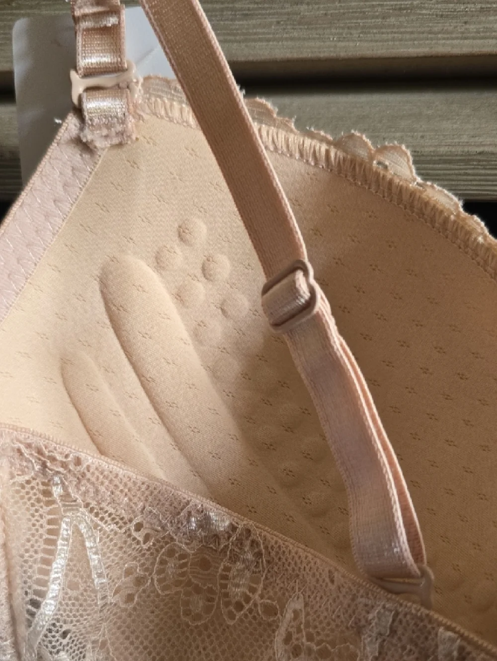 Rene Rofe Lace Push-Up Bra in Nude - Picture 12 of 14